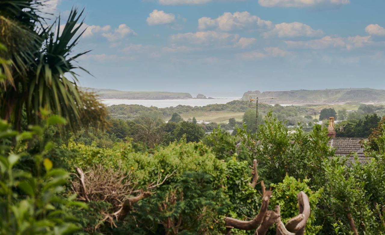Sea Gem- Beautiful Family Home With Stunning Sea Views & Garden Tenby Εξωτερικό φωτογραφία