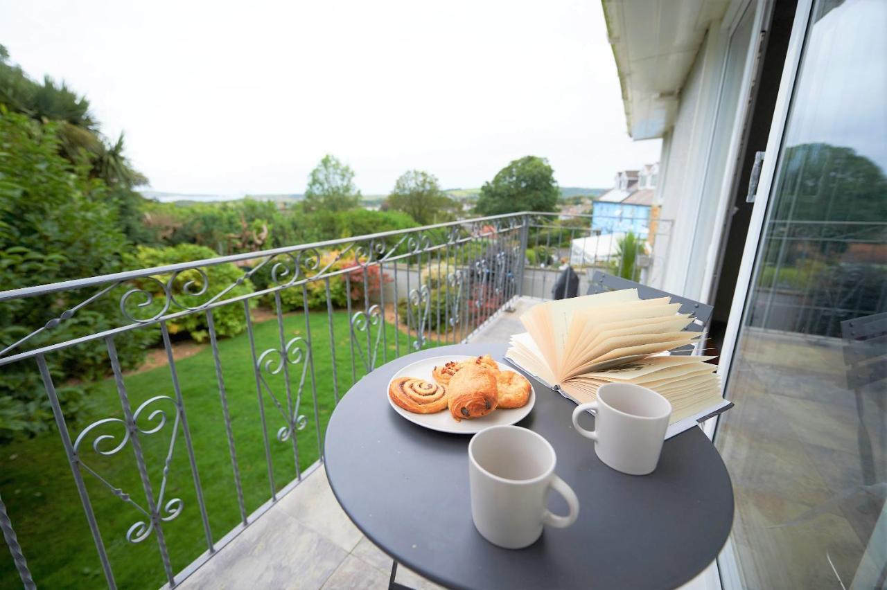 Sea Gem- Beautiful Family Home With Stunning Sea Views & Garden Tenby Εξωτερικό φωτογραφία